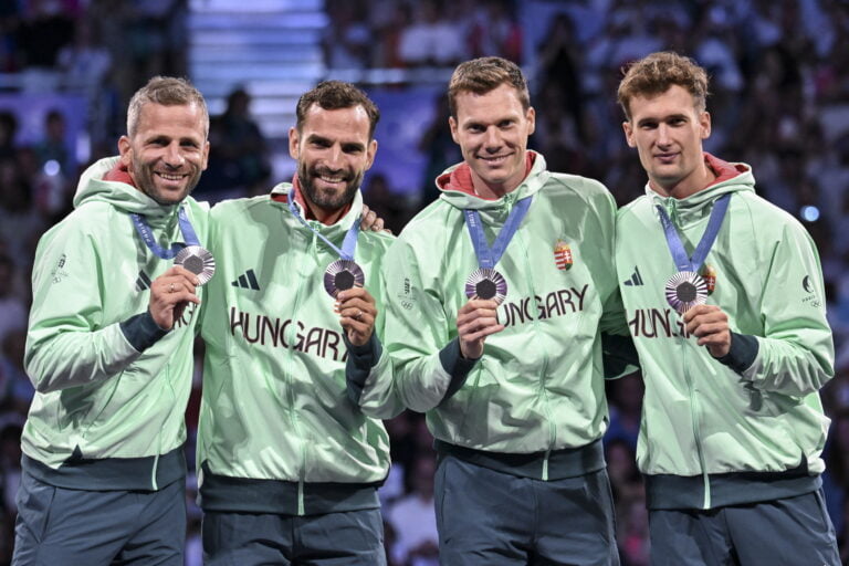 Huszonnyolc év után magyar csapatezüst férfi kardban