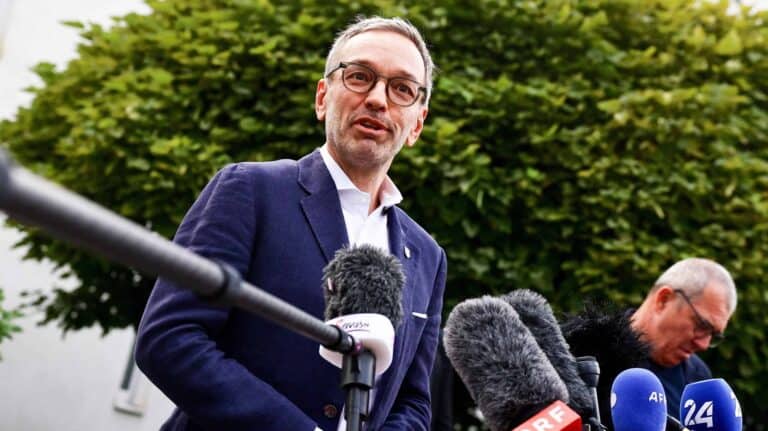 Exit poll: Az Osztrák Szabadságpárt győzött a parlamenti választáson