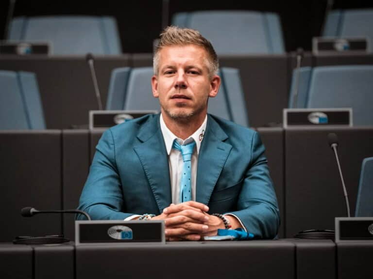 Magyar Péter: A Fidesz a rezsicsökkentés kapcsán is palira veszi az embereket