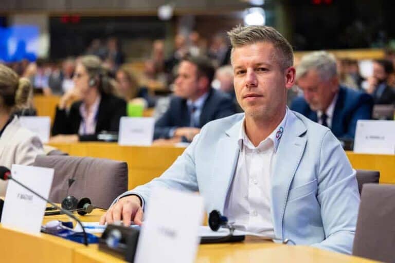 Magyar Péter: Az uniós támogatások újragondolására van szükség