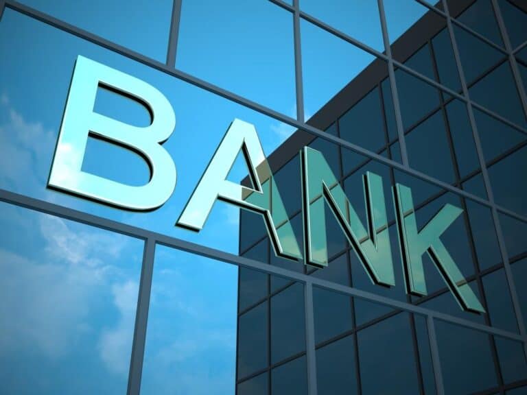 Egy Bécsben élő magyar ember számláját indoklás nélkül szüntette meg az Erste Bank Ausztria