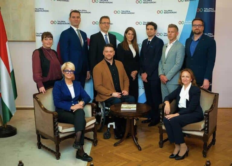 a fővárosi cégvezetői pályázatok ügyében továbbra is összejátszik a Fidesz és az „óellenzék”