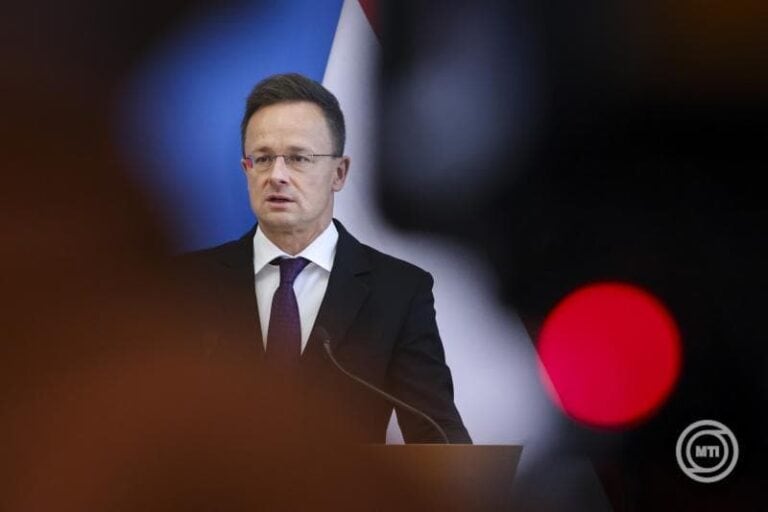 az amerikai jelentés Magyarországra vonatkozó részeit David Pressman diktálta