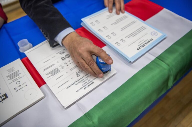 Teljes körű választási megfigyelő EBESZ misszióért kampányol az aHang a jövő évi választásokra
