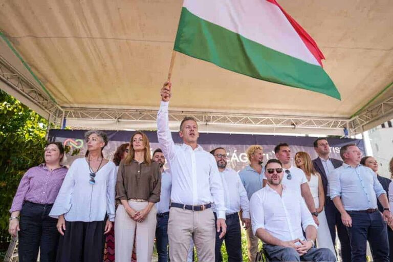 Publicus: továbbra is a Tisza vezet, a magyarok 44 százaléka örülne, ha a Fidesz elveszítené a választást