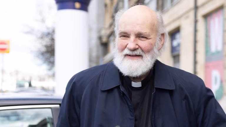 Elkezdődött Iványi Gáborék büntetőperének tárgyalása