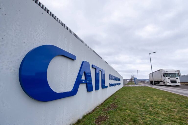 Tisza-videó: súlyos tüneteiről számolt be a debreceni akkugyár dolgozója