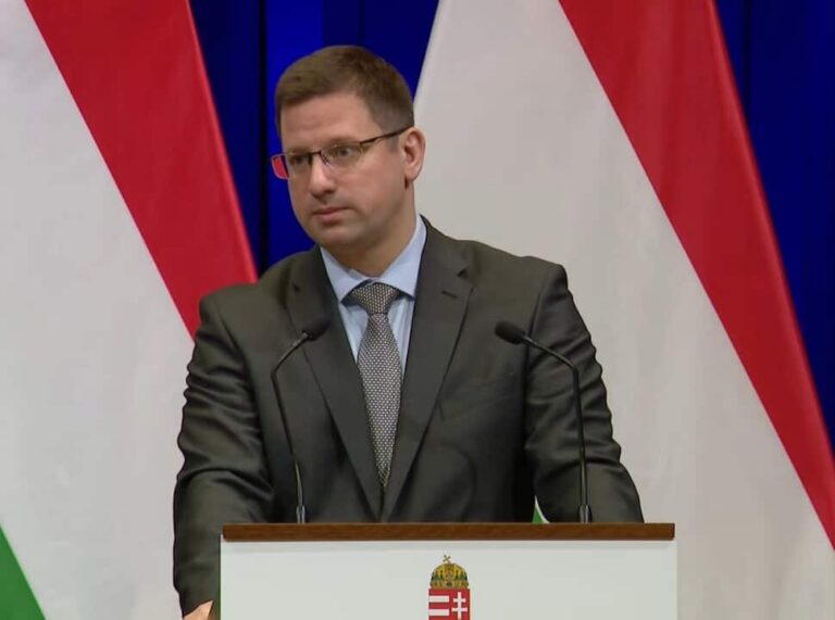 Gulyás Gergely: Ukrajna szándékosan okoz kárt Magyarországnak és Szlovákiának – súlyos vádak a Barátság-vezeték ügyében