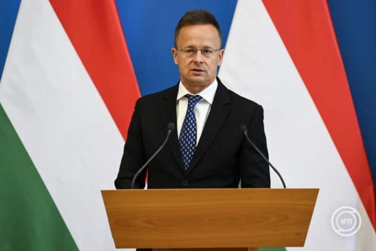 Szijjártó: Magyar Péter most átlépett egy határt, ezért feljelentést teszek ellene