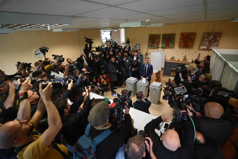 Kilőtt Magyar Péter a Polymarketen, a fogadók négyötöde a Tisza Párt győzelmét jósolja