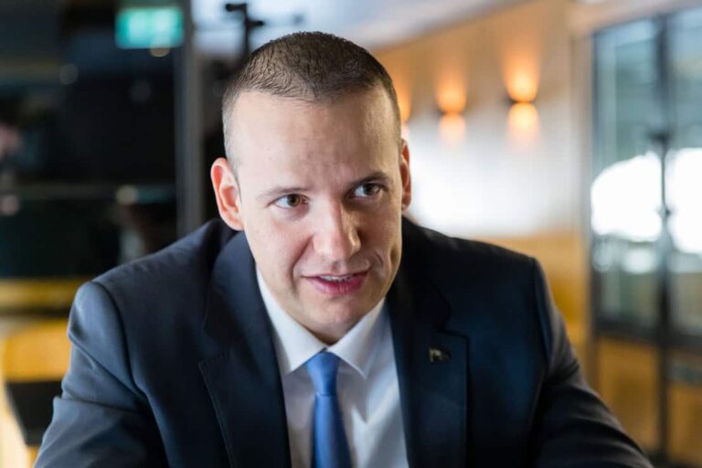 Toroczkai László aggódik: szerinte a kétharmados többség veszélyes lehet