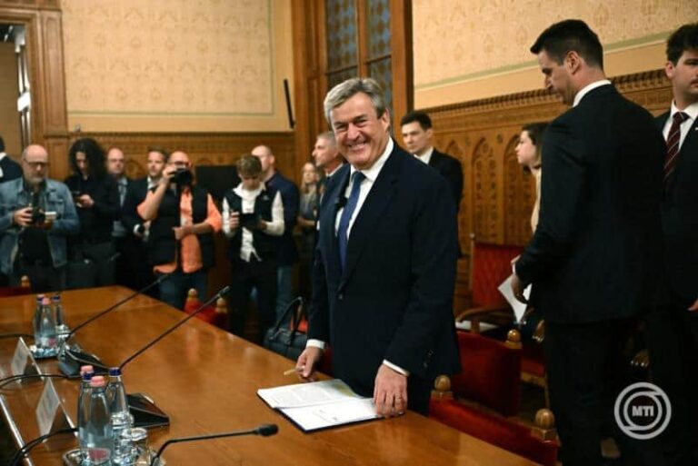 Kapitány István: Magyarország nem válik le az orosz energiáról, és marad a rezsicsökkentés