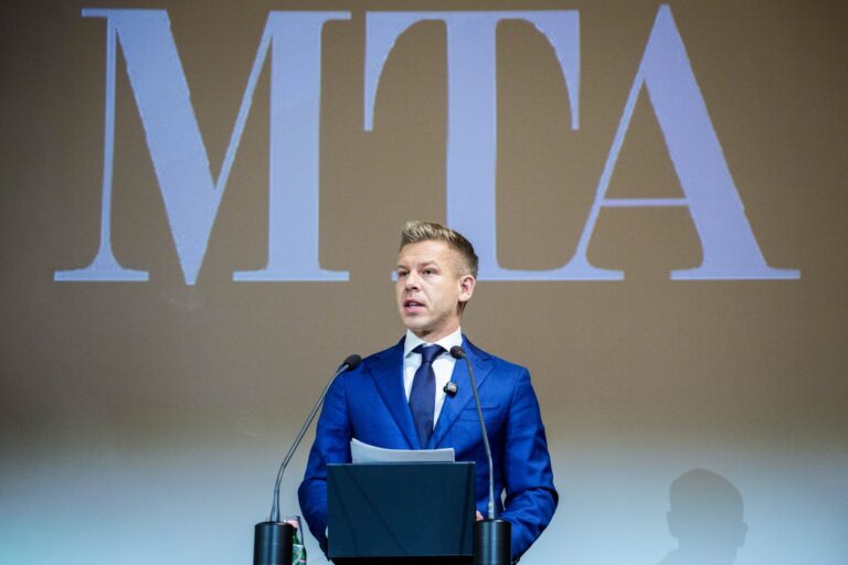 Magyar Péter megígérte: kivizsgálják az NKA gyanús kifizetéseit