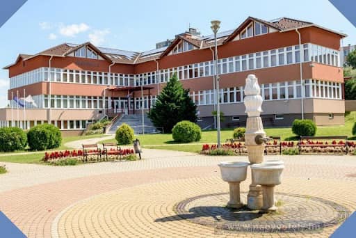 Kommandósok jelentek meg Bátonyterenye volt fideszes alpolgármesterénél, iratokat foglaltak le a hivatalban