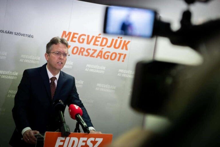 Hankó Balázs NKA-ügye miatt Hankó Zoltán lemondását követelik a gyógyszerész kamaránál